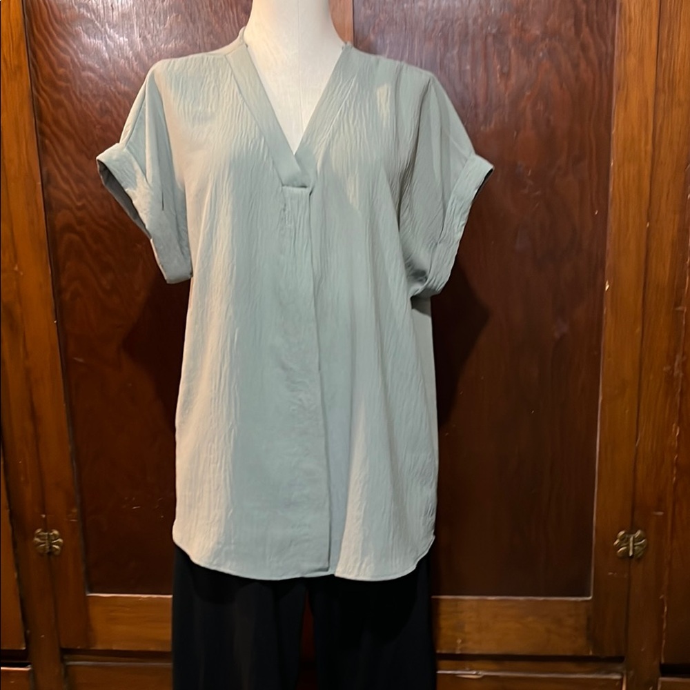 Green Dolman Sleeve Blouse with Mandarin Collar